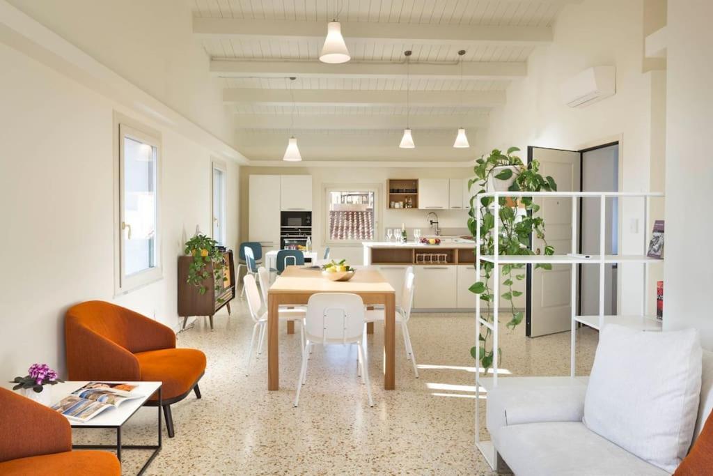 Centro Storico, Esclusivo, 4' Piano Senza Ascensore Appartement *